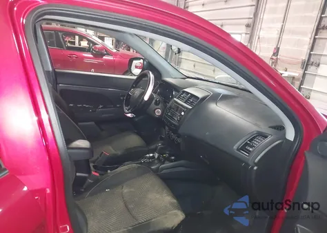 2016 Mitsubishi Outlander Sport 2.0 Es z USA, uszkodzony, nr VIN JA4AP3AU1GZ065202